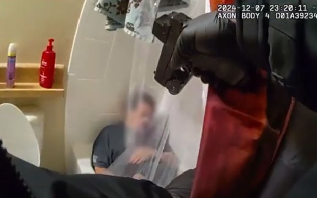 Florida Deputies Shoot Suicidal Man