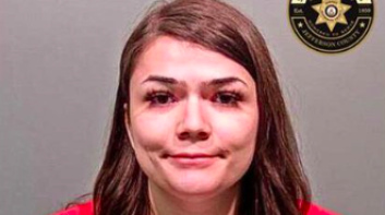 Imagine Kay Ewer, 28